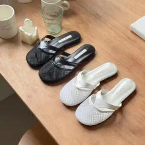 [신상오픈런]여성 블랙 아이보리 메시 시스루 낮은굽 슬리퍼 (39079948)