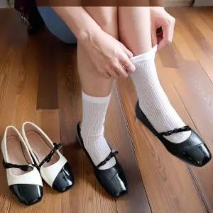 [신상오픈런]여성 리본 장식 메리제인 앞코 스트랩 플랫슈즈 (32966996)