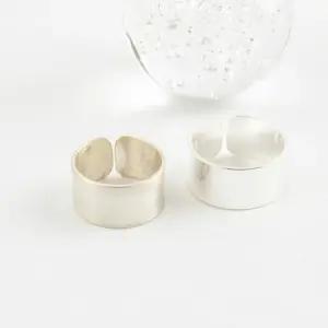 [신상오픈런]무광은반지 오픈 볼드 커플템 유광 실버링 (29965344)