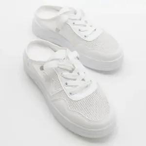 [패션] 신상 인기 여자 메쉬 블로퍼 운동화 뮬슈즈 신발 데일리 유행 고급 트렌드 패션 캐주얼