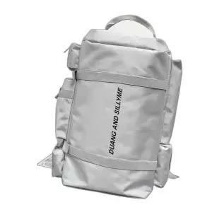 라이트그레이 부츠 버튼 헬멧 스노우 보드 가방