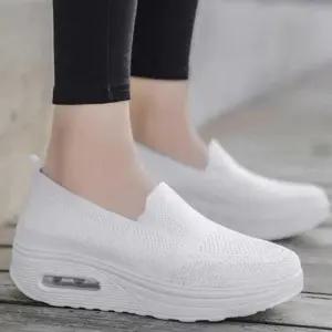 [패션] 여자 오피스 출근룩 신발 데일리 캐주얼 슬립온 30대 60대 운동화 여름 여성 발편한