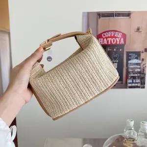 미니사이즈 썸머가방 라탄 밀짚 토트 크로스백