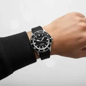엠포리오 아르마니 아르마니 AR60086 SEA EXPLORER) 씨 익스프로어 다이버 남성 우레탄시계