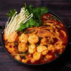 한우대창과 소내장을 푸짐하게 넣은 한우대창전골 1kg +1kg