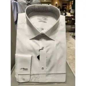 [듀퐁](광주신세계)24년 신상품/  면 혼방 트윌 소재를 사용한 기본 컴포터블 라인 셔츠.SE4SM22LS922SWH