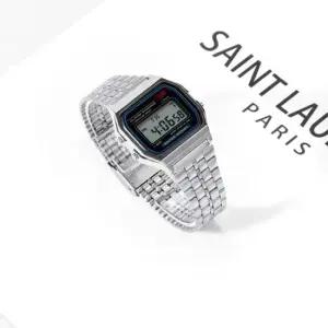 메탈 전자 디지털 패션 손목 시계 방수손목시계 손목전자시계 학생손목시계 전자손목시계