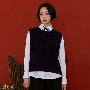 [하프클럽/체이스컬트]여성 버튼 장식 니트 베스트-DFRG7371C04