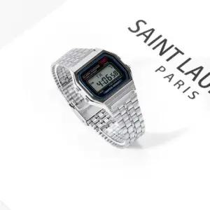 메탈 전자 디지털 패션 손목 시계 방수손목시계 손목전자시계 학생손목시계 전자손목시계