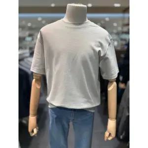 [롯데백화점]리얼지오지아 [25SS] 남성 베이지 사카리바 조직 라운드 반팔 티셔츠 ADF3TR1901