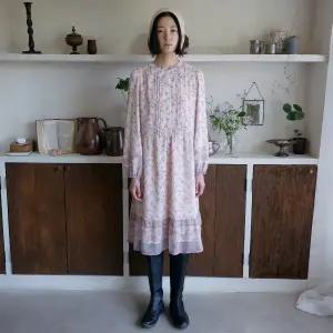 [롯데백화점]써스데이 아일랜드 [KiiiKiii 착용]패턴 보더MIX 미니 원피스(T256MOP165W)