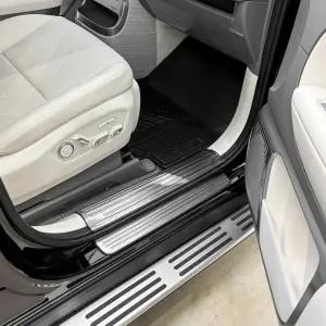 아이오닉9 튜닝 도어스커프 몰딩