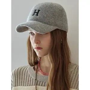 [하프클럽/]H이니셜 자수 스토퍼 니트 볼캡