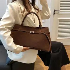 [라일리] Rly 여자 모던 데일리 벨트 스웨이드 빅 토트백 브라운