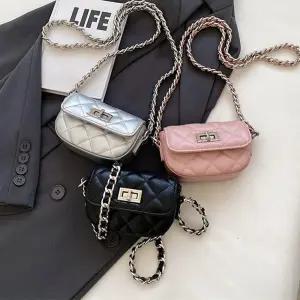 다이톤 클래식 체인 미니 크로스백 SD-250532