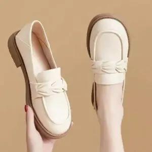 하객룩 단화 코디 결혼식 하객 결혼식신발 여성 로퍼 구두 룩 라운딩