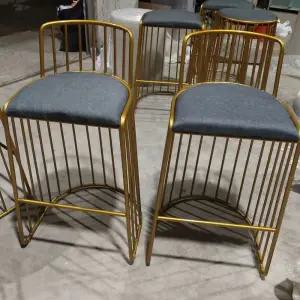 골드 아일랜드식탁의자 북유럽 철제 높은 홈바의자 바스툴