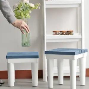 거실 스툴 작은 북유럽 어린이 인테리어 스툴 다용도 낮은 플라스틱 욕실 캠핑 간이 책상