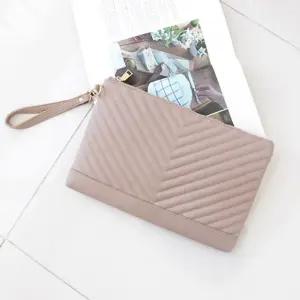 브이라인 퀄팅 클러치백 여성 클러치백 댄디스타일 lsr3+2Ntw