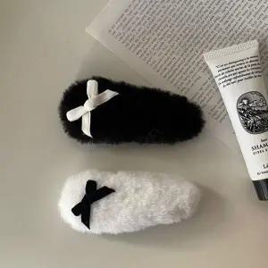 [골드스마일]수제 리본 발레 코어 헤어클립 인조퍼 겨울용 포인트 머리장식