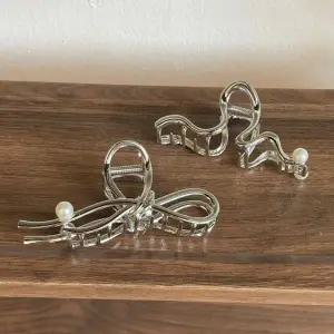 물결 모양 진주 메탈 리본 헤어핀 올림머리 집게 실버 데일리