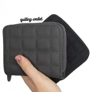[셀러에이드]퀼팅 디자인 남성 가죽 반지갑 고급스러운 카드지갑 슬림형 컴팩트