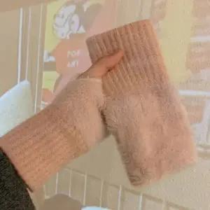 [다잇템] 여성 FUR 스웨터 손가락 없는 FW 소프트 포근한 핸드워머