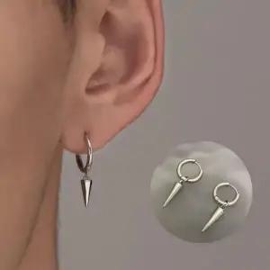링귀걸이 드롭 포인트 패션 남성 귀걸이 포인트 연출 실버귀찌
