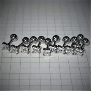 네잎클로버 귀걸이 심플 데일리 포인트 장식 이어링