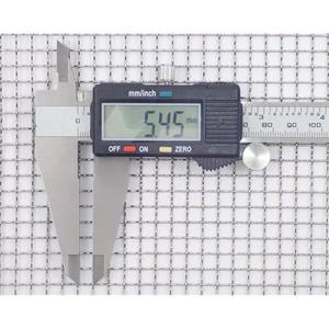 직조 와이어 메쉬, 4 메쉬(0.9mm 와이어)(스테인리스 스틸 304L) u2013 5.5mm 조리개 u2013, Inoxia 컷 크기: 15cm