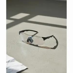 톰디어 TG5 초경량 변색 미러 스포츠 고글 자전거 러닝 골프 등산 선글라스