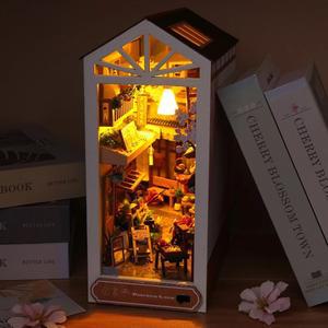 골목 비오는 책장 비가 DIY 인형의 모델 모듈 자두 북누크 장식 개구리