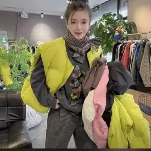 EAMT 여친 캐주얼 다운 순정 얇은 라운드 보온 민소매 조끼 YJ1