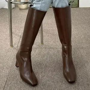 가죽롱부츠 미들굽 스퀘어코 롱부츠 스트릿패션 하객룩 패션부츠