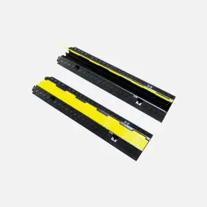 매너티 전선보호 과속방지턱 2구안전 방지 도구 도로 실외