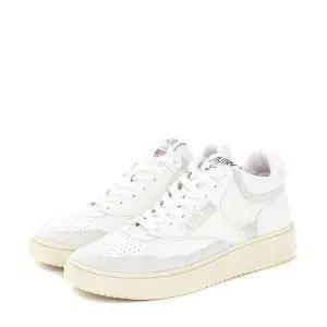 [AUTRY]오트리 메달리스트 오픈 미드탑 스니커즈 153579086