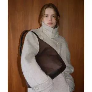 매장판매전용 OVHEE 플럼 스웨이드 호보백 Flume Suede Hobo Bag (3 colors)