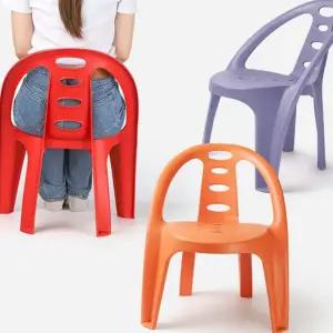 소형 의자 낮은 간이 실내용 플라스틱 의자 적층 인테리어 일체형 테라스 수영장 이동식 휴대용 등받이