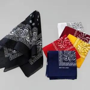 [신상오픈런]여성용 페이즐리 패턴 코튼 쁘띠 스카프 손수건 (41564529)