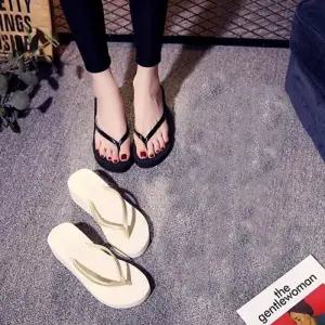 [신상오픈런]여성용 일상 PVC 높이조절 통굽 쪼리 슬리퍼 (39079150)