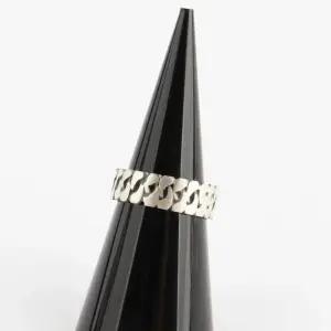 [신상오픈런]볼드링 무광 빈티지 컷아웃 실버 체인모양 은반지 (29965321)