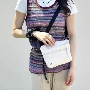 [신상오픈런]여성용 나일론 지퍼 크로스백 사각형 스트랩 가방 (39102027)