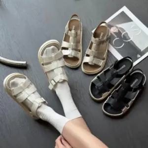 [신상오픈런]여성 클래식 가죽 버클 에스파드리유 플랫폼 샌들 (39079908)