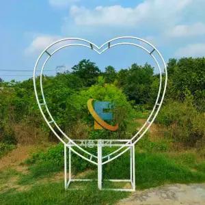 하트 장식품 포토존 배경 유원지 펜스 행사 웨딩소품 대형 웨딩 벤치 인테리어 야외 카페 무