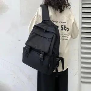 심플 블랙 벨크로 파우치 디자인 가방 LKB1829S