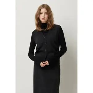 시슬리 브이넥 버튼업 니트 베스트SAKCE4561 국내매장판 1696412