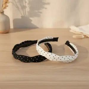 [다잇템] 여성 클래식 땡땡이 패턴 헤어밴드 SS 데이트룩