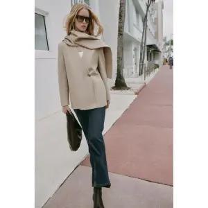 [국내배송] 자라 ZARA 스카프 칼라 블레이저 - 샌드 956299