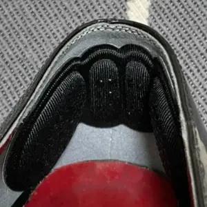 [룽스]나비모양 발보호쿠션 검정 물집방지패드 3mm