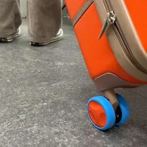 [라일리] Rly 블루 실리콘 커버 캐리어 바퀴